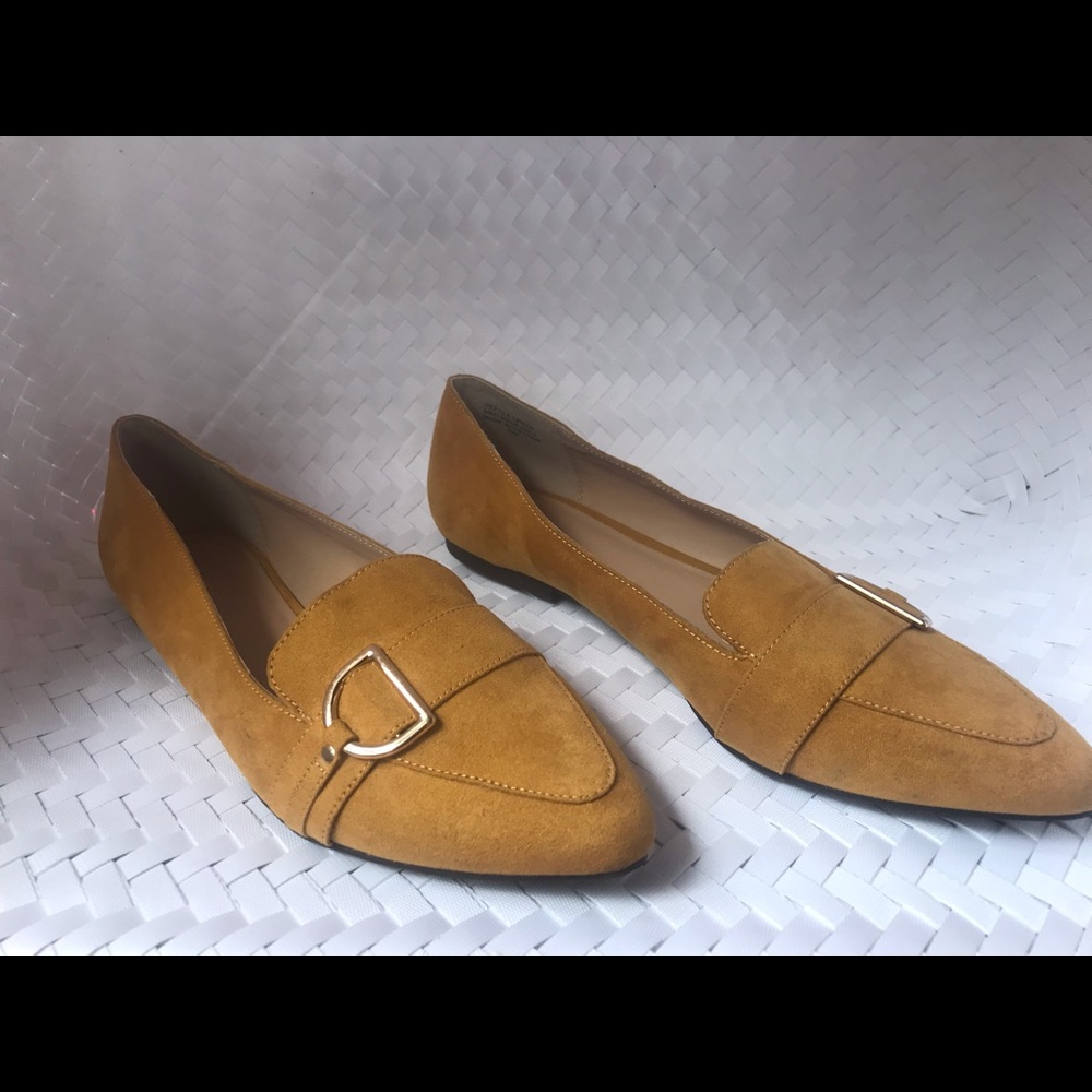 ann taylor yellow suede flats 10